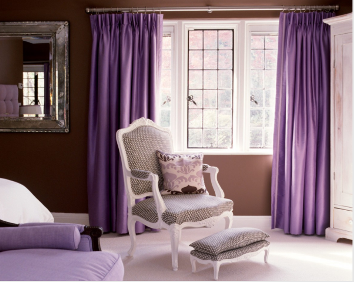 Pantone Acai room 